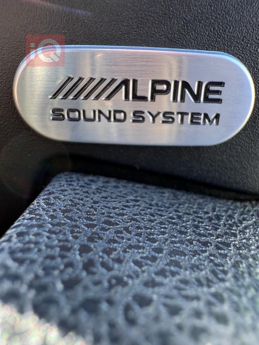 کرایسلەر 300